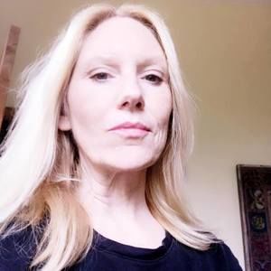 Meet your Posher, Cari